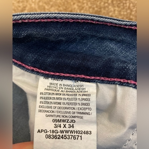 Wrangler Woman’s Boot Cut Jeans 3/4x34 - Picture 4 of 6